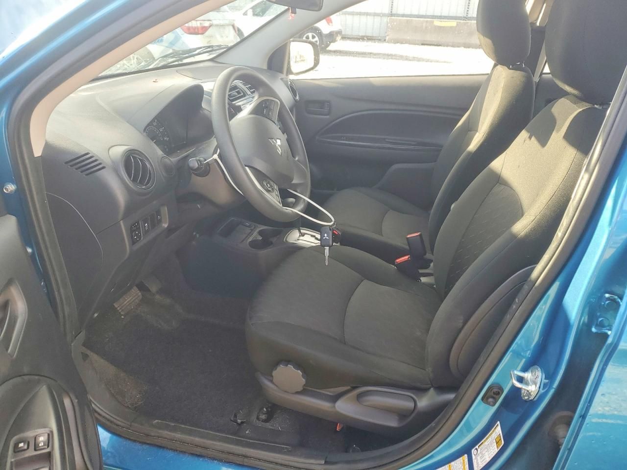 2024 Mitsubishi Mirage es