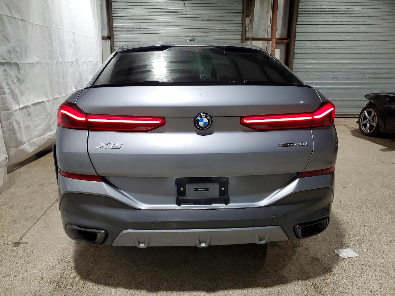 2025 BMW X6 Xdrive40i