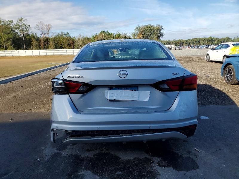 2024 Nissan Altima sv