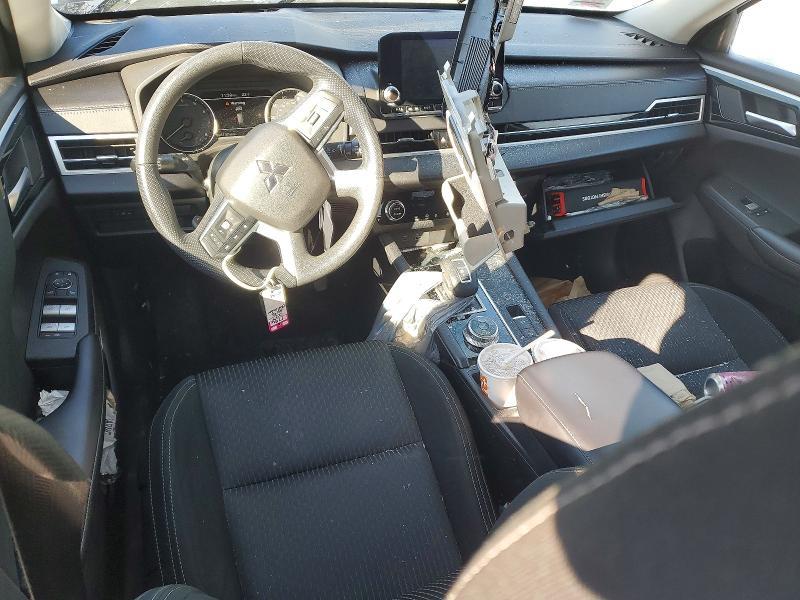 2022 Mitsubishi Outlander es