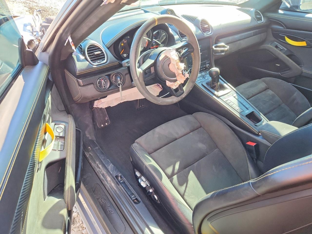 2023 Porsche Cayman GT4