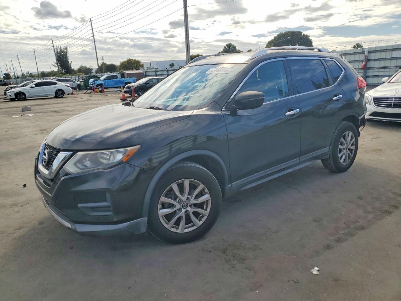 2017 Nissan Rogue s