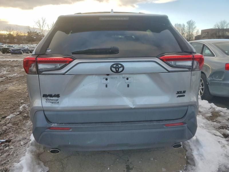 2020 Toyota Rav4 xle