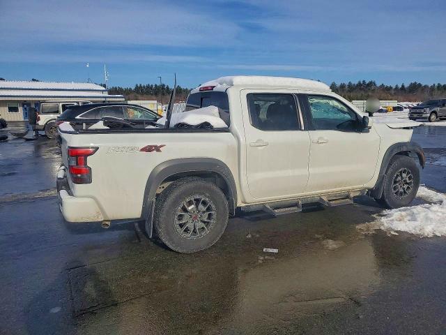 2023 Nissan Frontier s