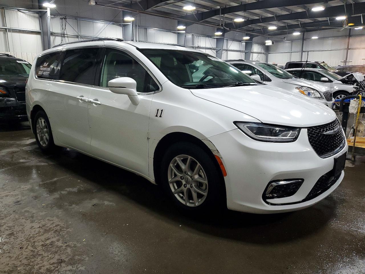 2022 Chrysler Pacifica Touring l