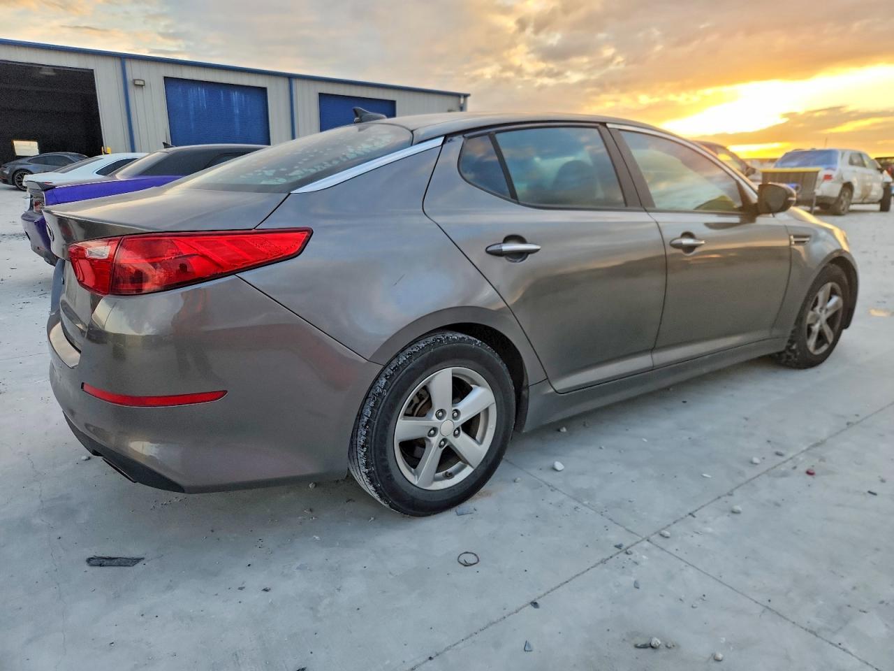 2015 KIA Optima lx