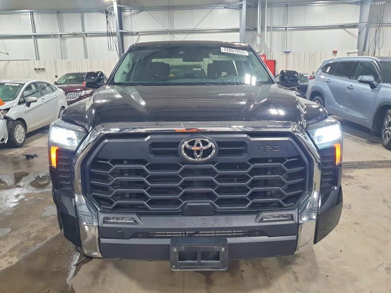 2022 Toyota Tundra Crewmax SR5