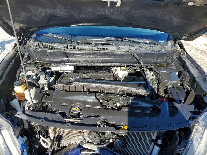 2020 Nissan Pathfinder sv