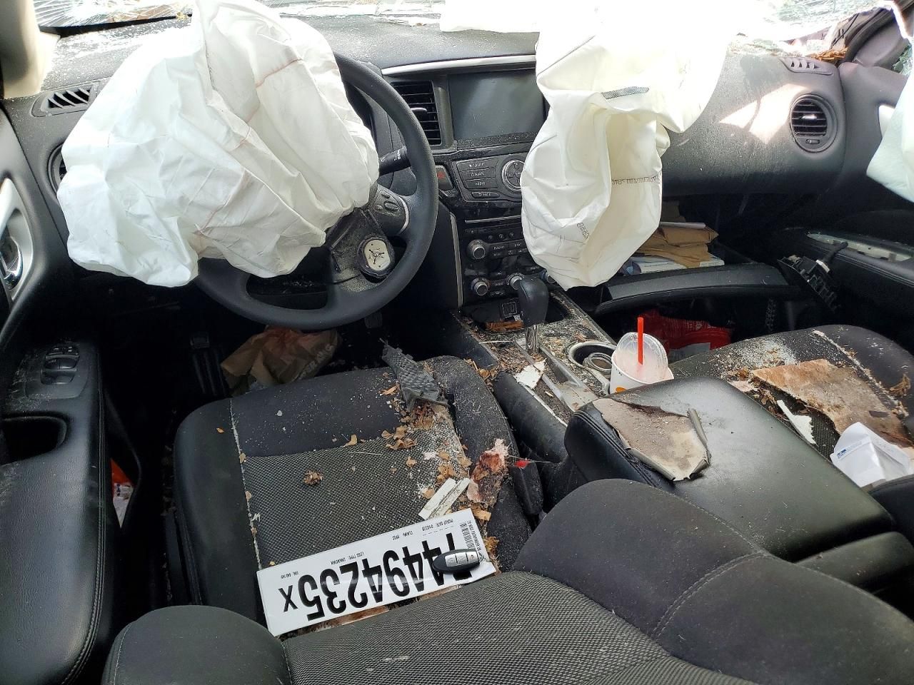 2020 Nissan Pathfinder s