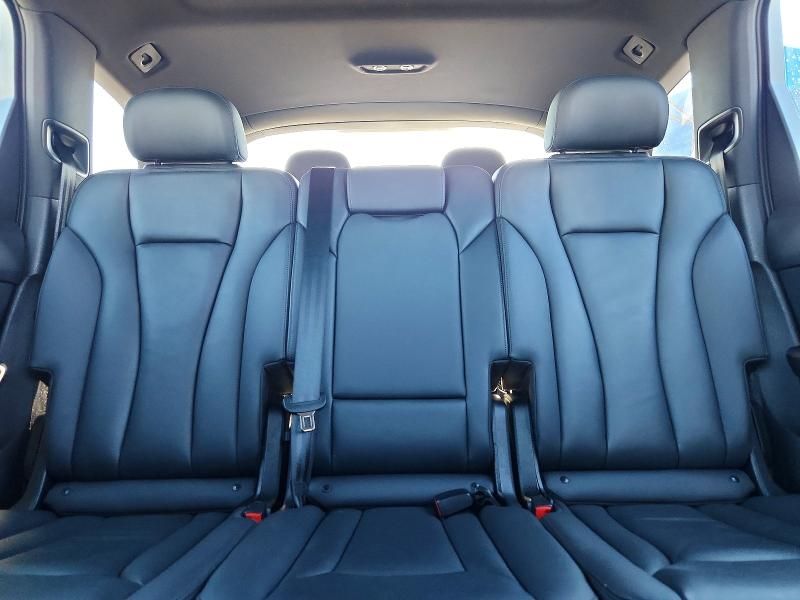 2022 Audi Q7 Premium