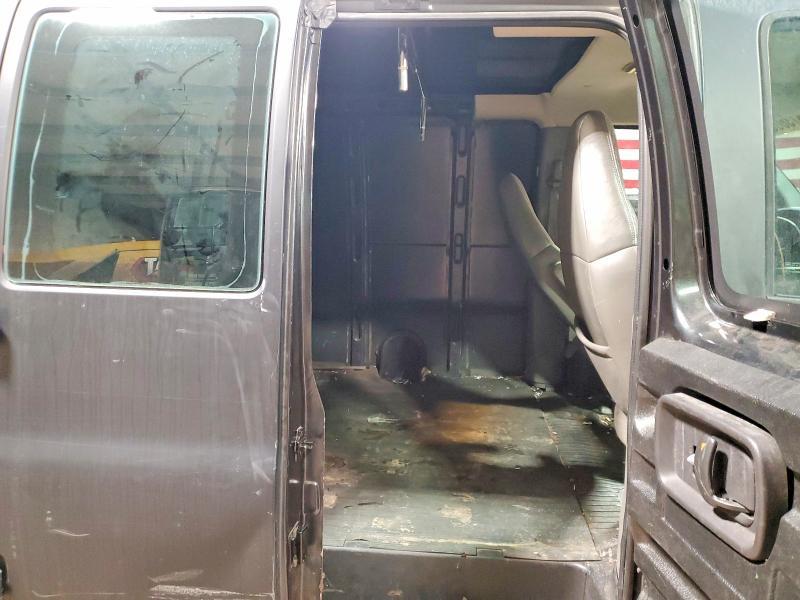 2003 Chevrolet Express G1500 Delivery van