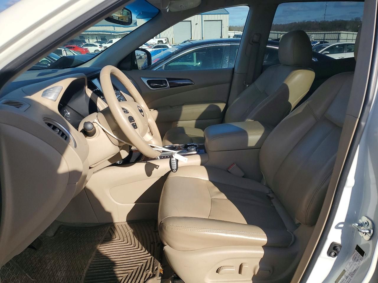 2015 Nissan Pathfinder s