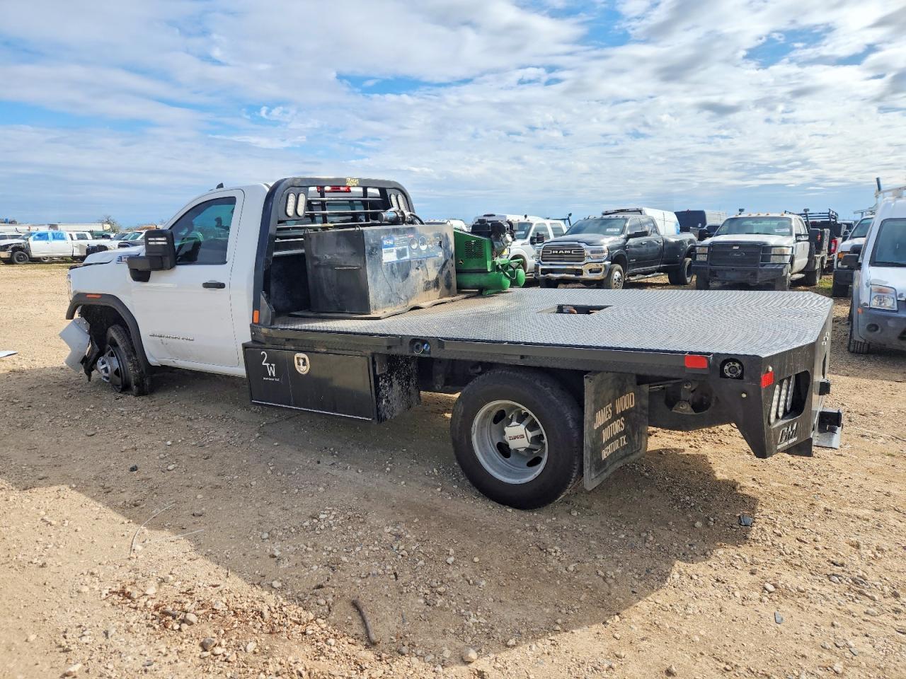 2024 GMC Sierra HD Flatbed Truck