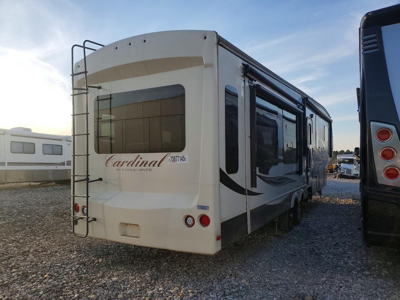 2017 Wildwood 2017 Foresriver Cardinal-Camper