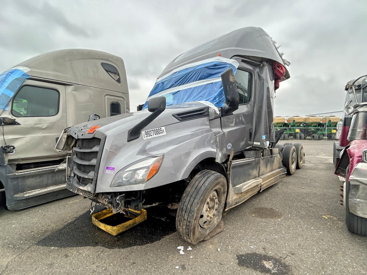 2023 Freightliner Cascadia 126 Semi Truck