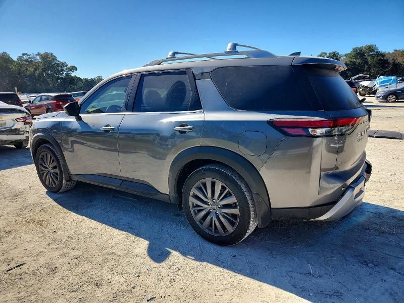 2022 Nissan Pathfinder sl