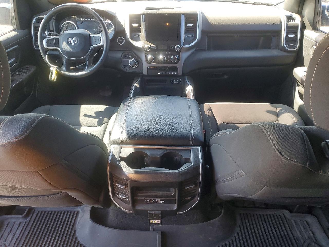 2022 Dodge Ram 1500 big Horn/lone Star