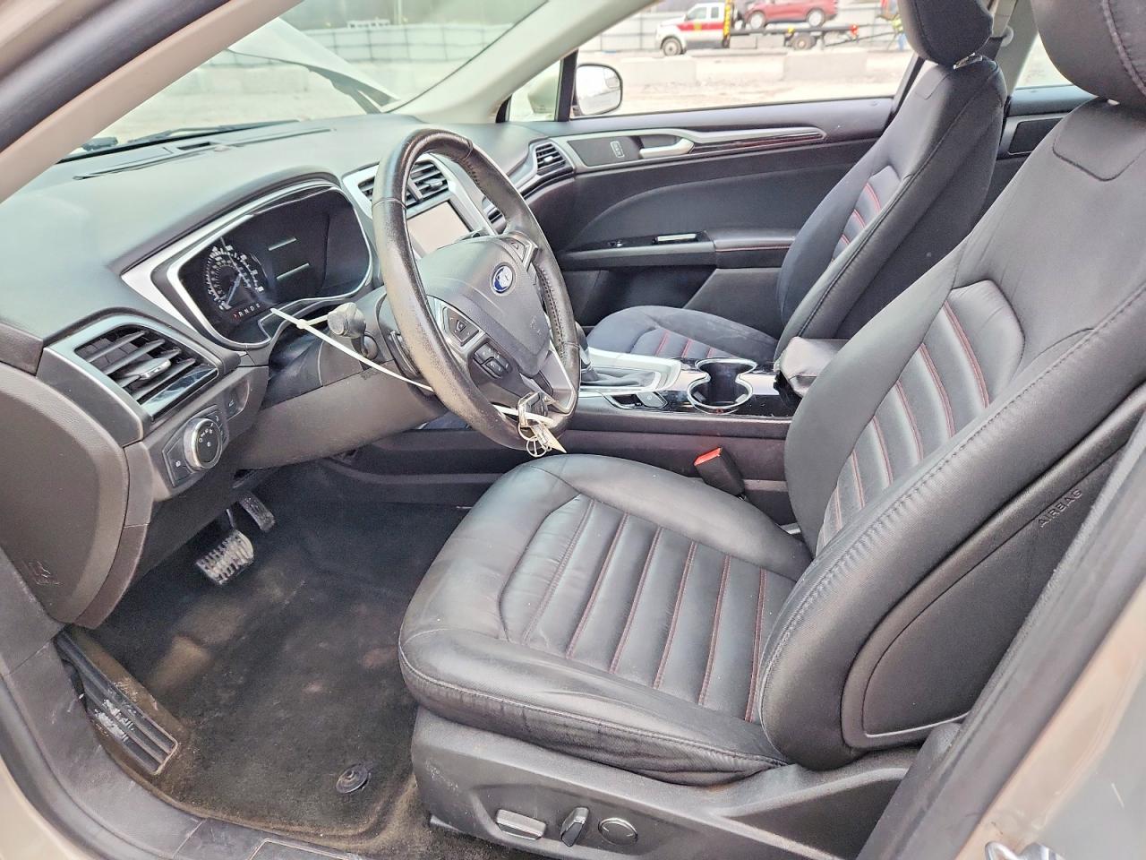 2016 Ford Fusion se