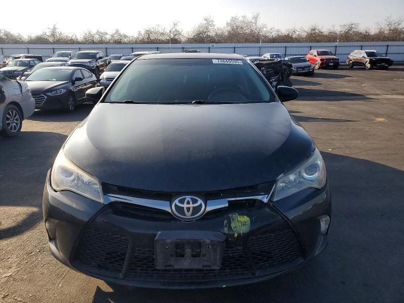 2015 Toyota Camry le