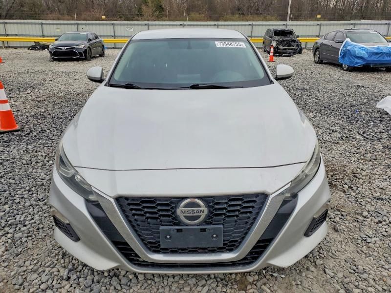 2020 Nissan Altima s