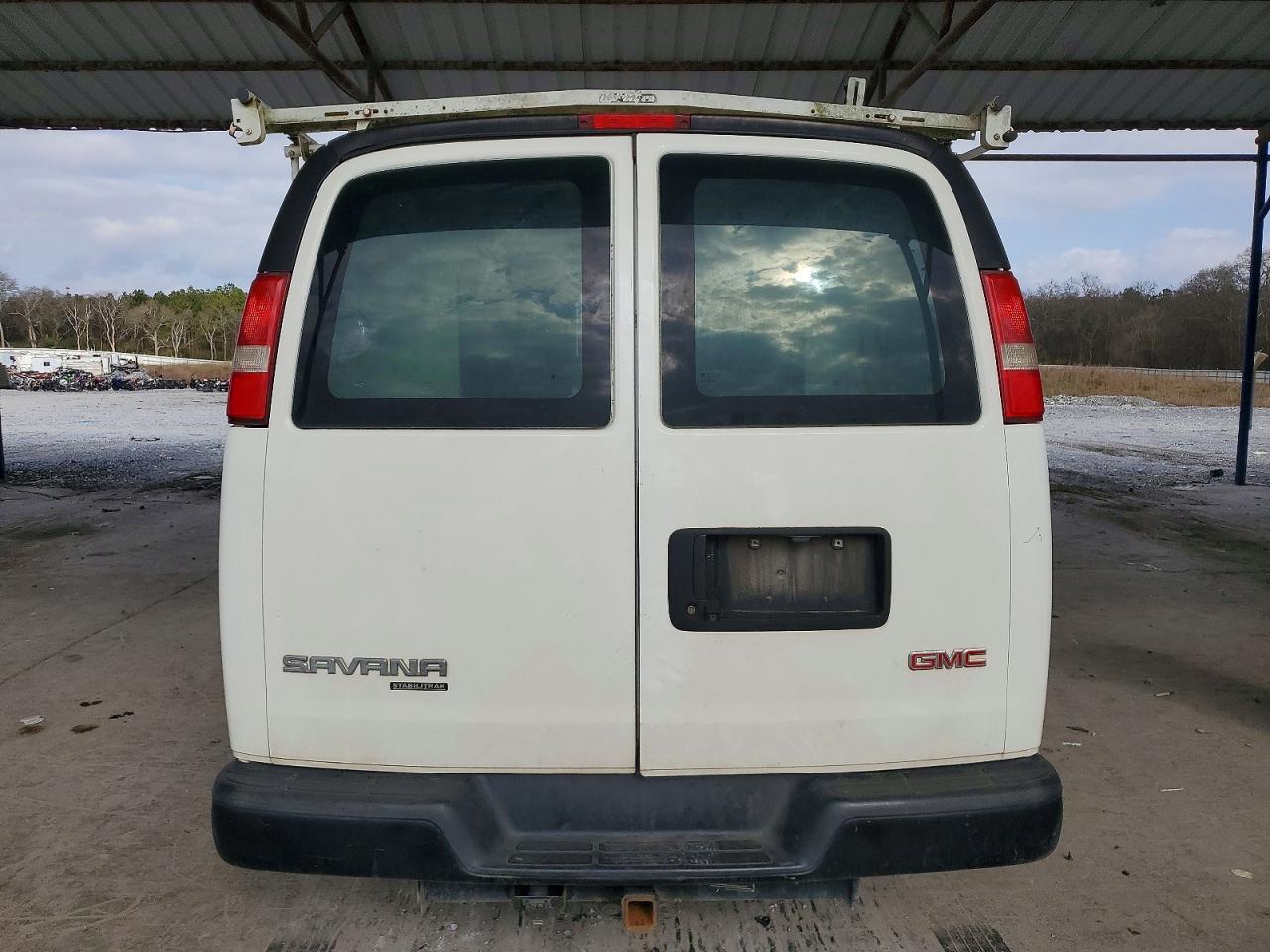 2016 GMC Savana G2500