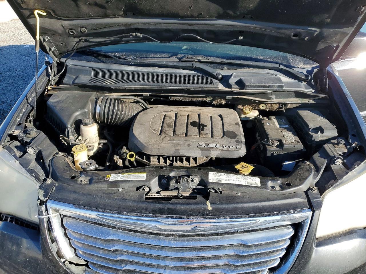 2012 Chrysler Town & Country Touring