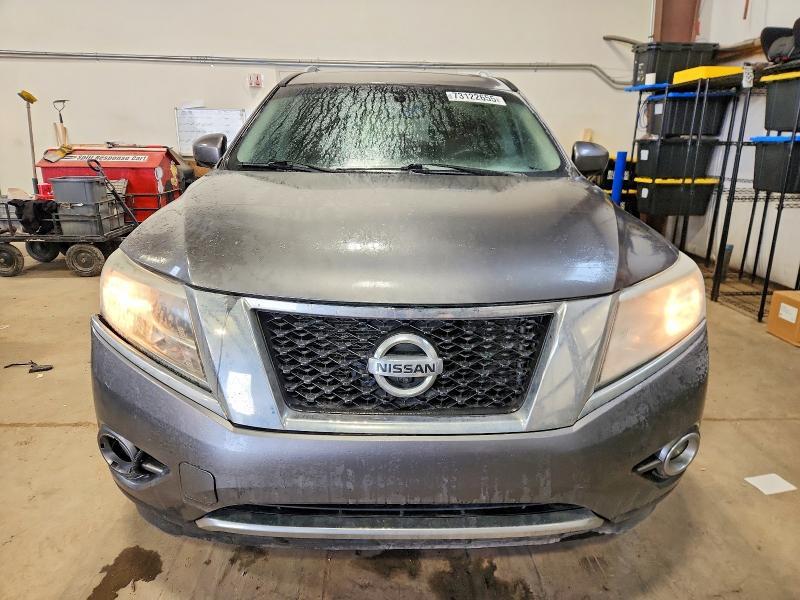 2015 Nissan Pathfinder s