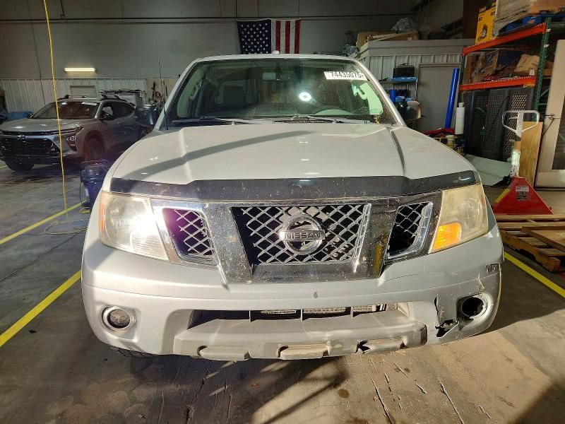 2014 Nissan Frontier s