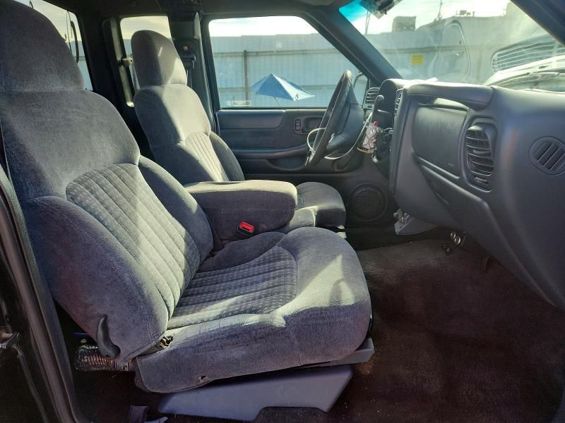 2000 Chevrolet S Truck S10