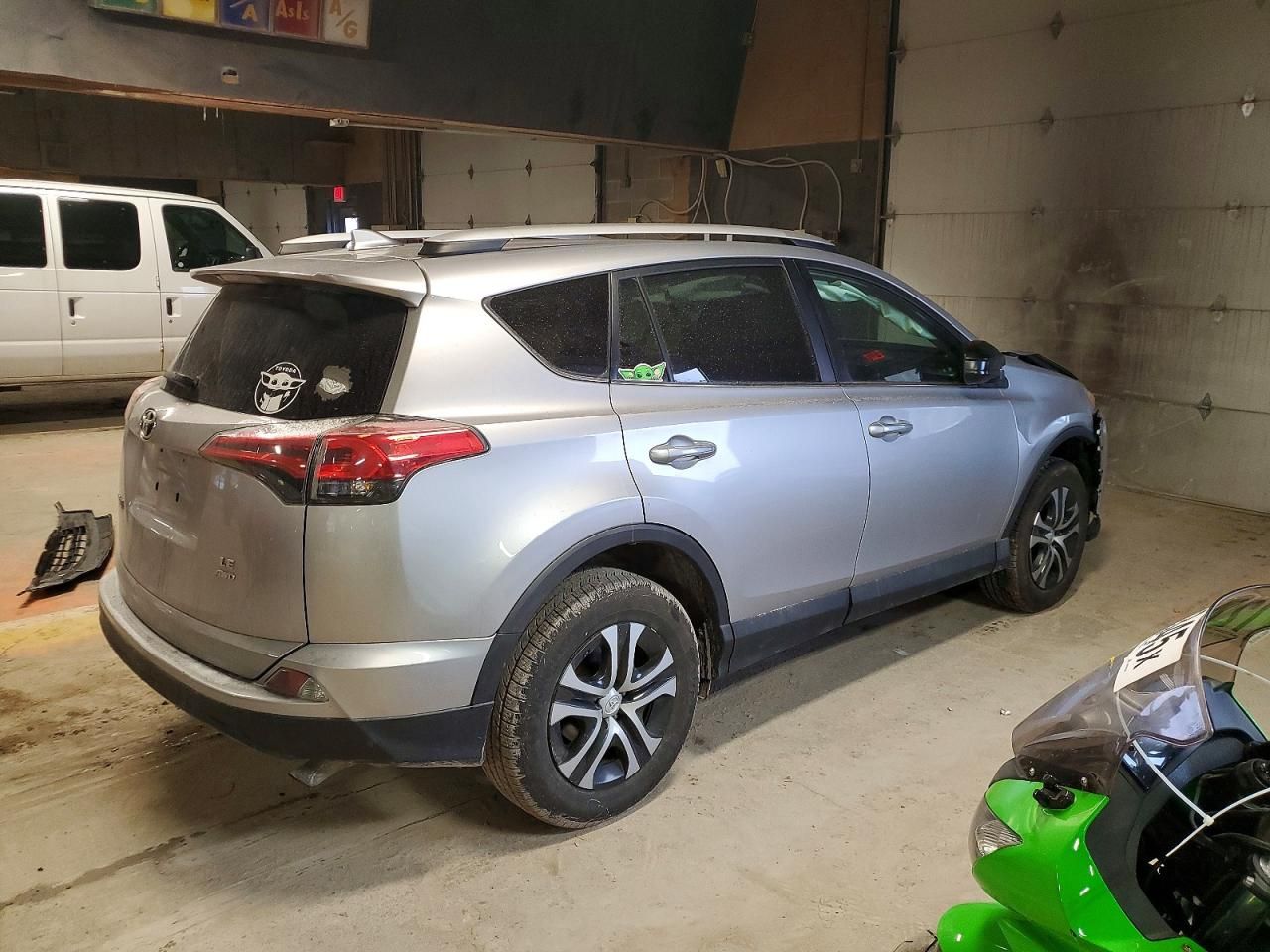 2016 Toyota Rav4 le
