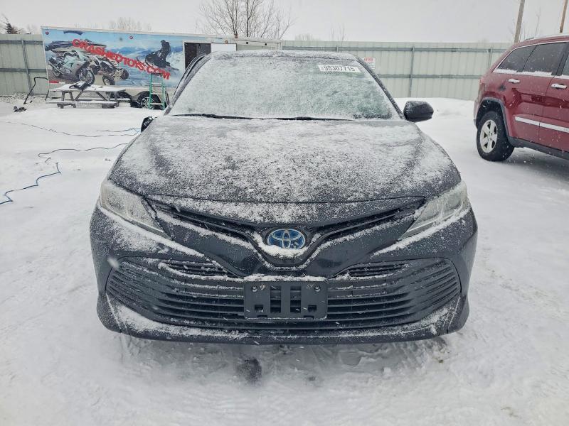 2020 Toyota Camry le