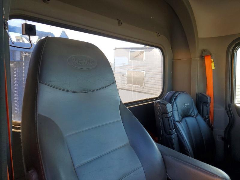 2015 Peterbilt 348 Vacuum Truck