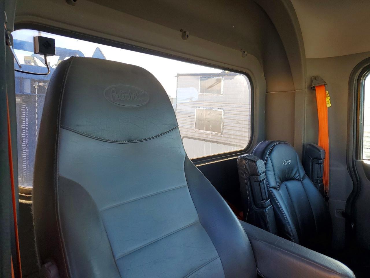 2015 Peterbilt 348 Vacuum Truck
