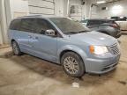 2013 Chrysler Town & Country Touring l