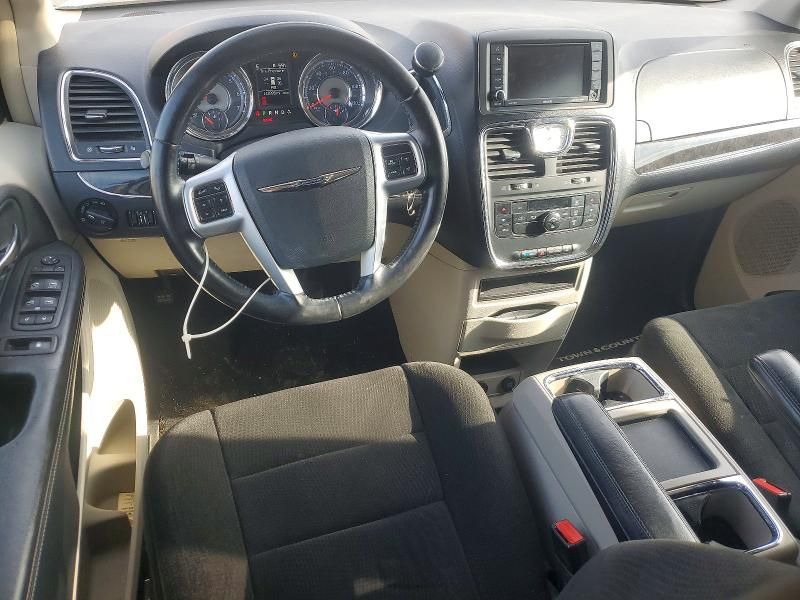 2012 Chrysler Town & Country Touring