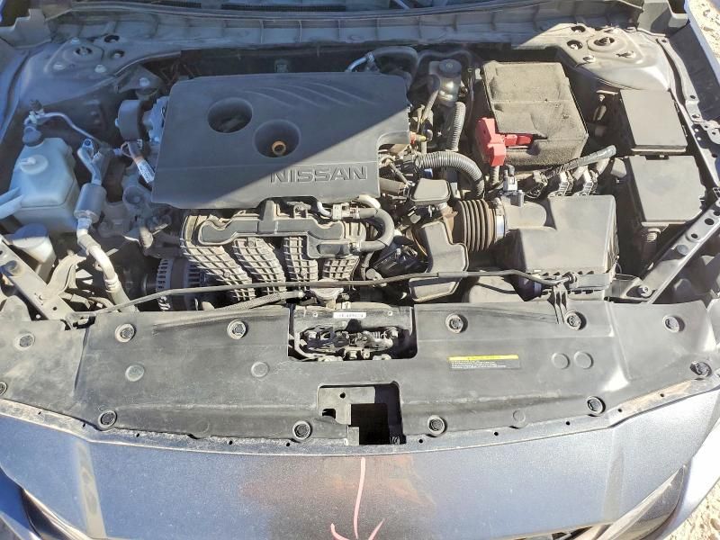 2020 Nissan Altima sr