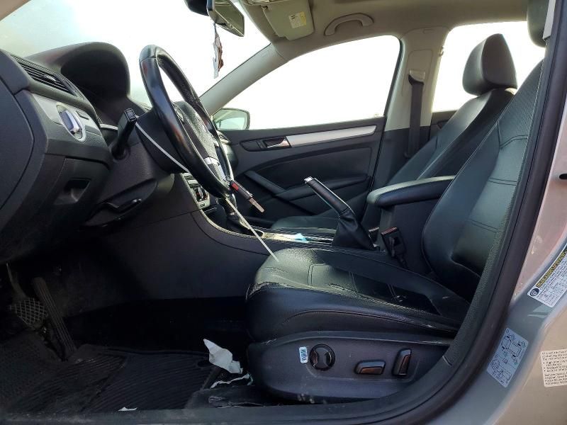 2013 Volkswagen Passat se