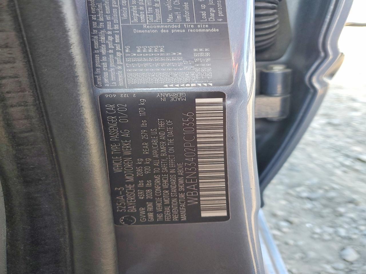 2002 BMW 325 it