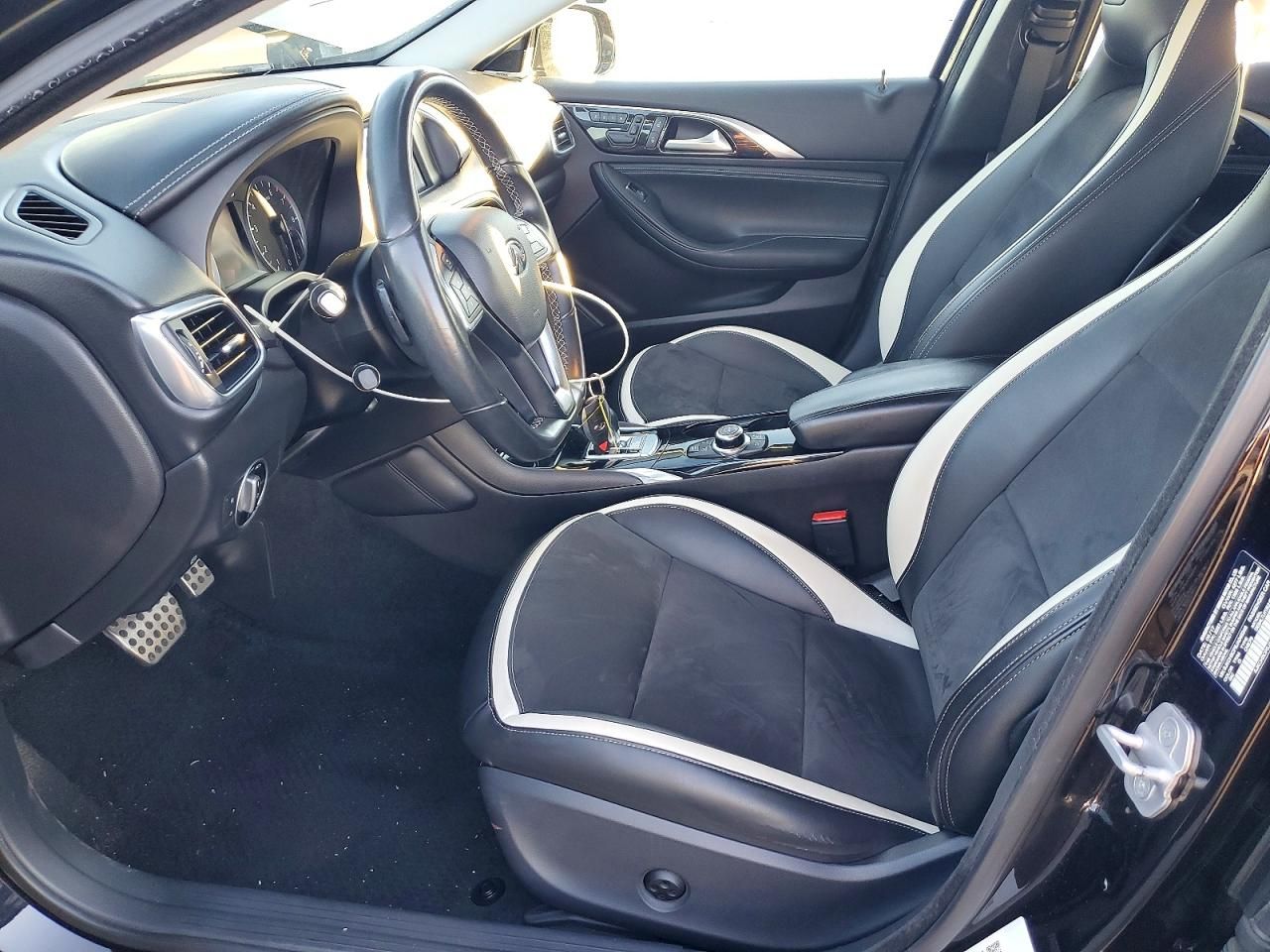 2018 Infiniti Qx30 Base