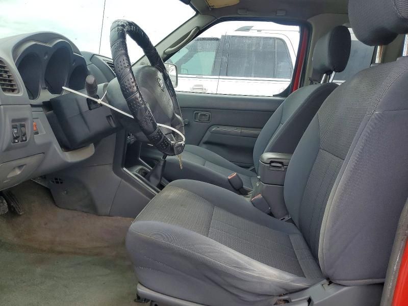 2002 Nissan Frontier King cab xe