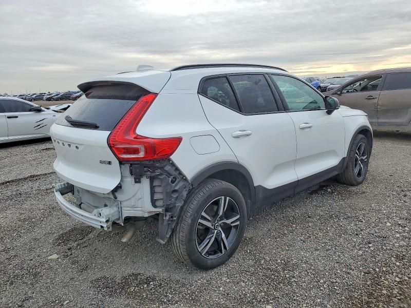 2024 Volvo Xc40 Core