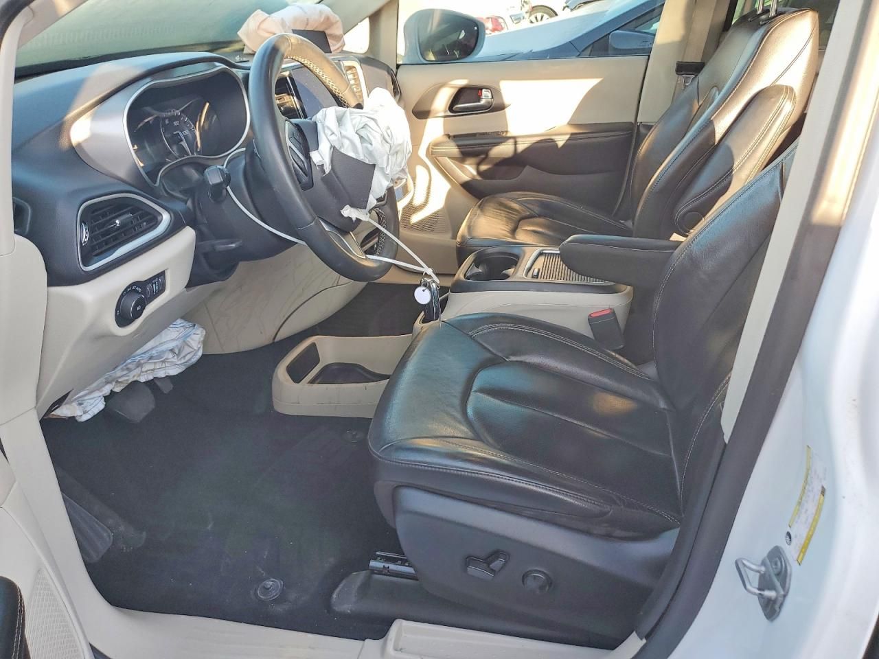 2022 Chrysler Pacifica Touring l