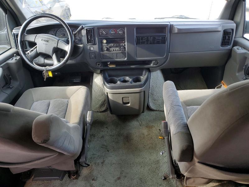 2004 GMC Savana RV G1500