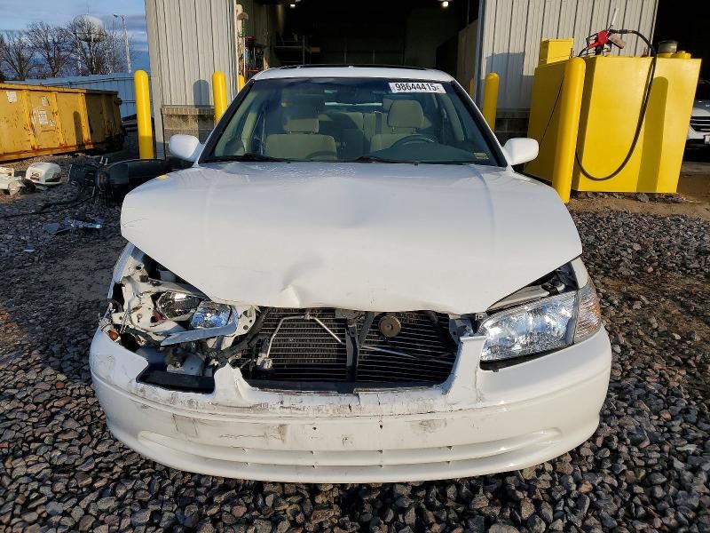 2001 Toyota Camry le