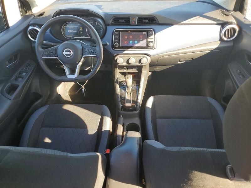 2023 Nissan Versa sv