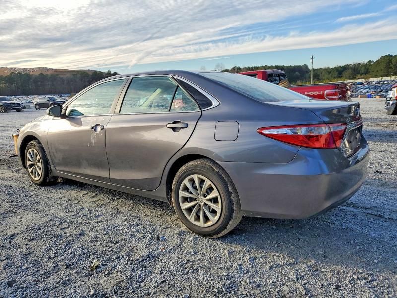 2015 Toyota Camry le