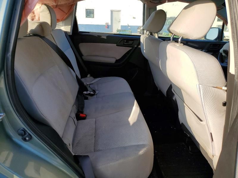 2016 Subaru Forester 2.5i