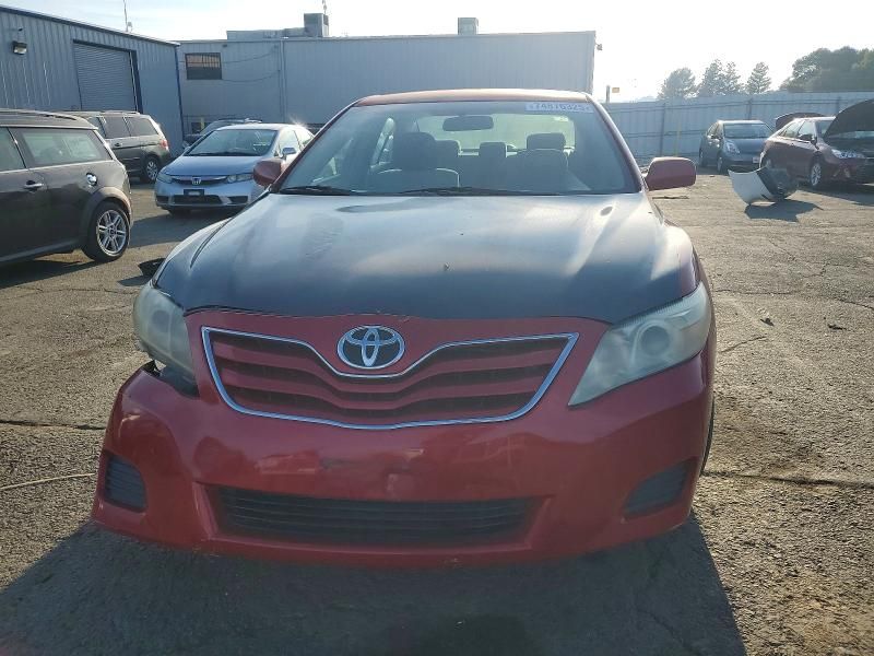 2011 Toyota Camry le