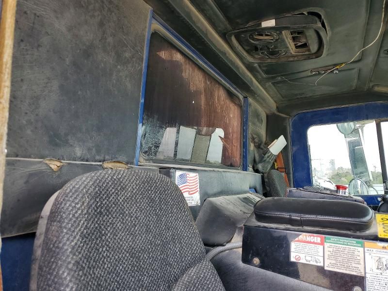 2015 Mack 600 LEU600