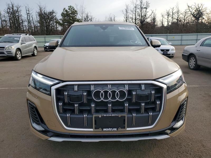 2025 Audi Q7 Premium Plus